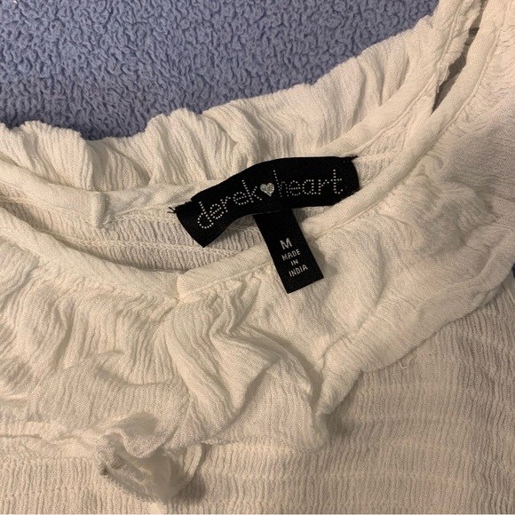 White Ruffle Crop Tank 🤍 - Picture 2 of 2